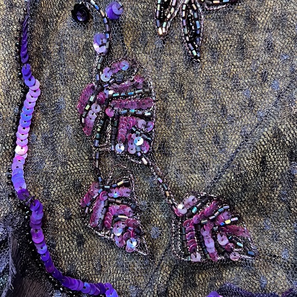 STUNNING Miss 60 Crop Sequin and Lace Topper - Picture 2 of 6